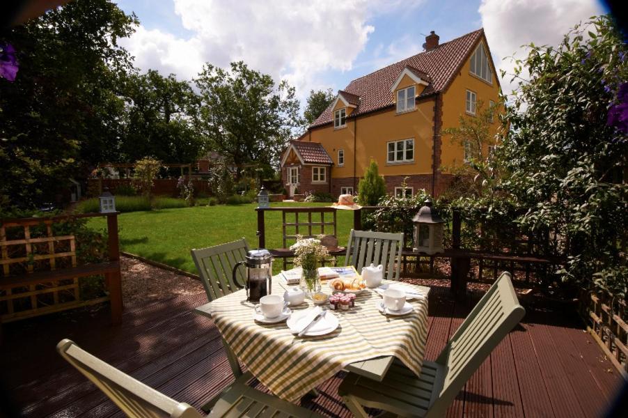 Sunset House Bed And Breakfast East Harling エクステリア 写真